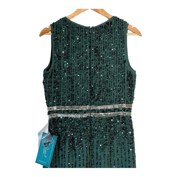 Mac Duggal Sleeveless High Neck Beaded Midi Sheath Dress in Emerald NWT - Picture 7 of 9